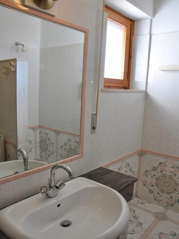 Hotel L'Oasi Cala Gonone Habitación foto